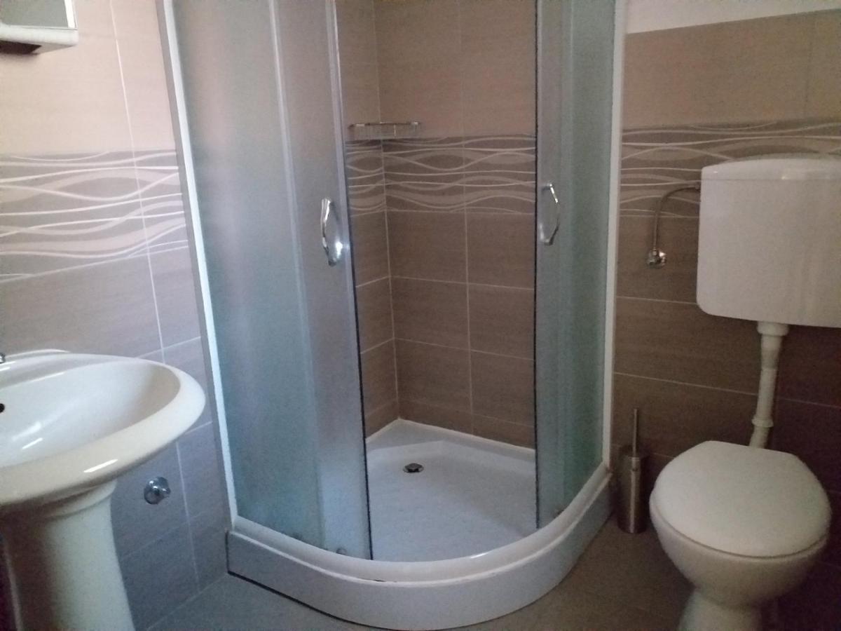 Zeravica Rooms B&B Сремськи Карловци Екстер'єр фото
