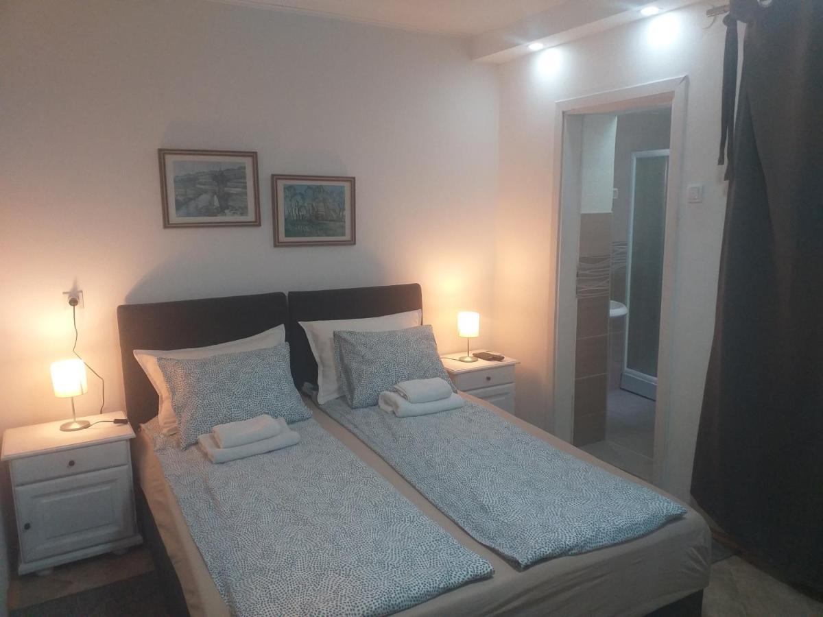 Zeravica Rooms B&B Сремськи Карловци Екстер'єр фото
