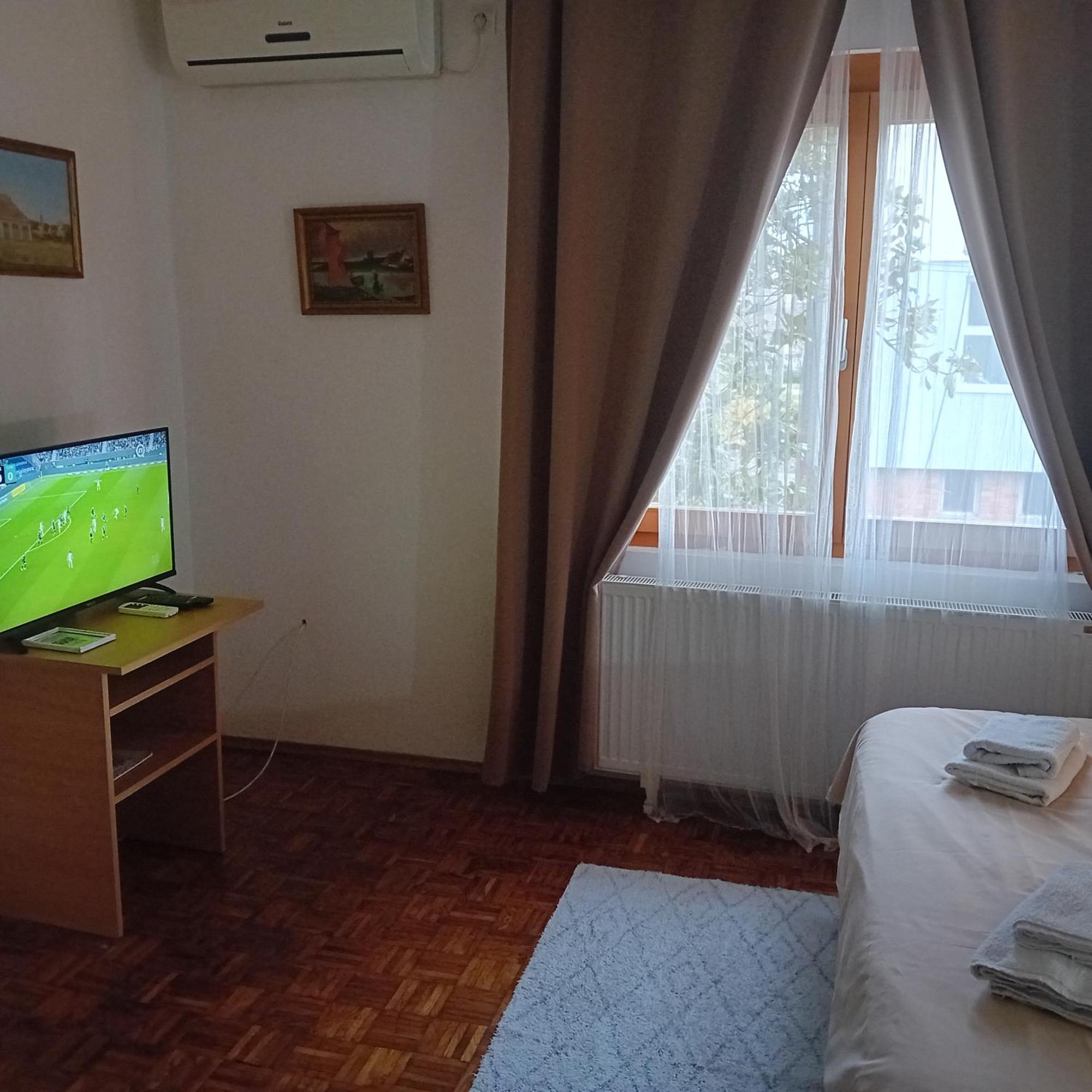 Zeravica Rooms B&B Сремськи Карловци Екстер'єр фото